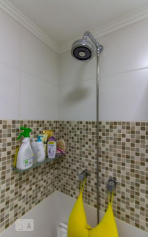 Apartamento à venda com 67m², 2 quartos e 1 vaga Apartamento à venda com 67m², 2 quartos e 1 vagaBanheiro Social