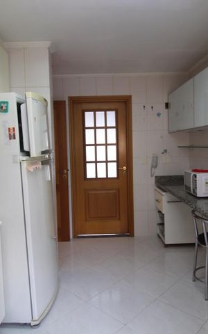 Apartamento para alugar com 134m², 4 quartos e 3 vagasCozinha