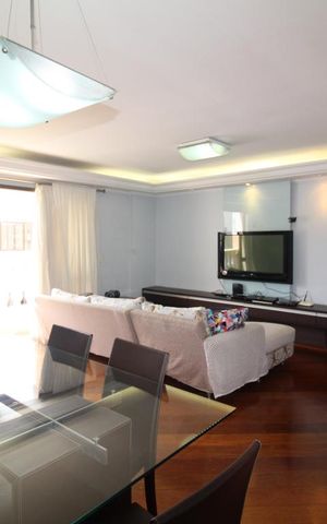 Apartamento para alugar com 134m², 4 quartos e 3 vagasSala