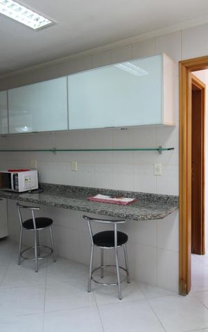 Apartamento para alugar com 134m², 4 quartos e 3 vagasCozinha