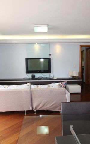 Apartamento para alugar com 134m², 4 quartos e 3 vagasSala