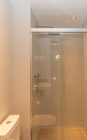 Apartamento à venda com 52m², 1 quarto e 1 vaga Apartamento à venda com 52m², 1 quarto e 1 vagaBanheiro da Suite