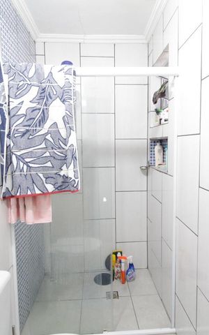 Casa à venda com 165m², 3 quartos e 3 vagas Casa à venda com 165m², 3 quartos e 3 vagassuíte 3