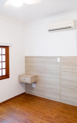 Casa à venda com 124m², 2 quartos e 2 vagas Casa à venda com 124m², 2 quartos e 2 vagasQuarto 2 - Suíte