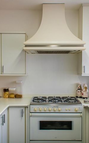Casa à venda com 630m², 4 quartos e 8 vagas Casa à venda com 630m², 4 quartos e 8 vagasCozinha
