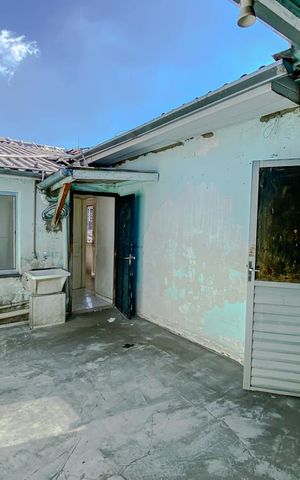 Casa à venda com 140m², 7 quartos e sem vagaLavanderia