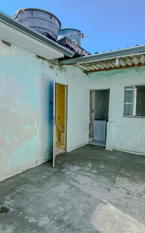 Casa à venda com 140m², 7 quartos e sem vagaLavanderia