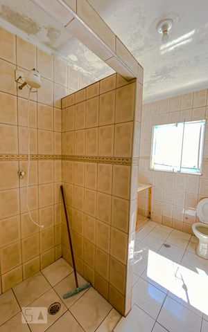 Casa à venda com 140m², 7 quartos e sem vagaBanheiro 1