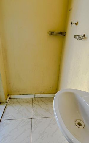 Casa à venda com 140m², 7 quartos e sem vagaBanheiro 2