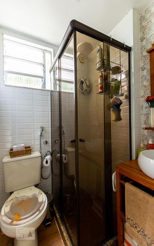 Apartamento à venda com 55m², 2 quartos e 1 vaga Apartamento à venda com 55m², 2 quartos e 1 vagaBanheiro Social