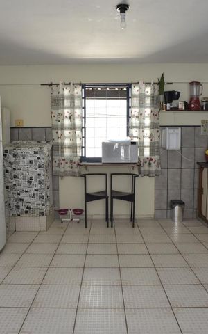 Casa à venda com 160m², 2 quartos e 1 vagaCozinha