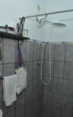 Casa à venda com 160m², 2 quartos e 1 vagaBanheiro