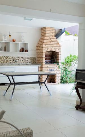 Casa para alugar com 450m², 4 quartos e 6 vagasChurrasqueira