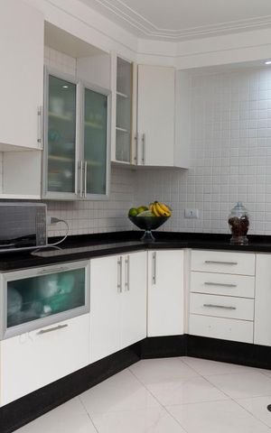 Casa para alugar com 450m², 4 quartos e 6 vagasCozinha