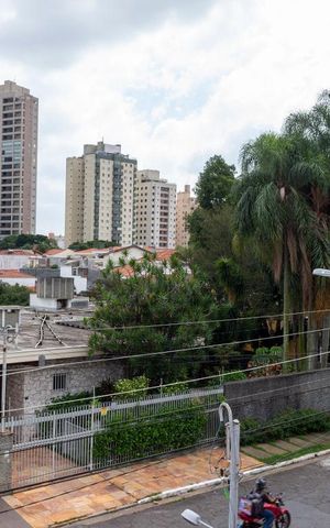 Casa para alugar com 450m², 4 quartos e 6 vagasVista da Suíte 1