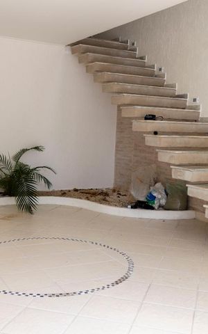 Casa para alugar com 450m², 4 quartos e 6 vagasHall de Entrada