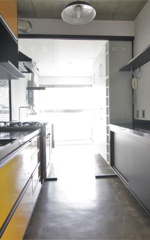 Apartamento à venda com 75m², 2 quartos e 2 vagasCozinha