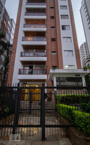 Apartamento à venda com 130m², 4 quartos e 3 vagas Apartamento à venda com 130m², 4 quartos e 3 vagasFachada