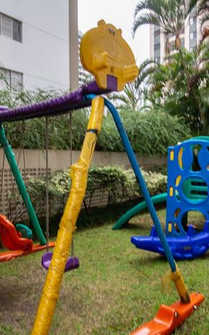 Apartamento à venda com 130m², 4 quartos e 3 vagas Apartamento à venda com 130m², 4 quartos e 3 vagasPlayground