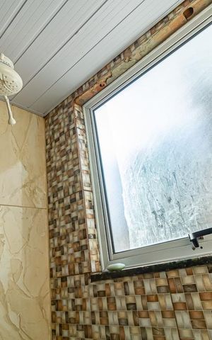 Casa à venda com 135m², 4 quartos e 1 vaga Casa à venda com 135m², 4 quartos e 1 vagaBanheiro Social 2