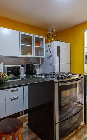 Casa à venda com 135m², 4 quartos e 1 vaga Casa à venda com 135m², 4 quartos e 1 vagaCozinha