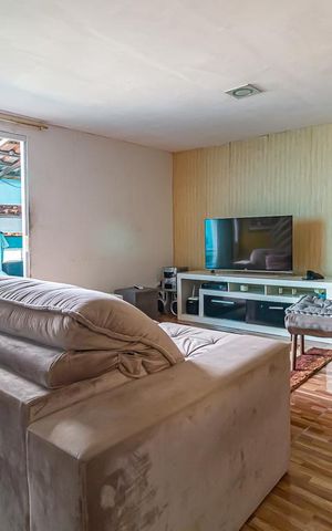 Casa à venda com 135m², 4 quartos e 1 vaga Casa à venda com 135m², 4 quartos e 1 vagaSala de Estar