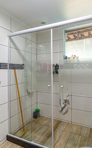 Casa à venda com 135m², 4 quartos e 1 vaga Casa à venda com 135m², 4 quartos e 1 vagaBanheiro Social 1