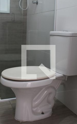Casa para alugar com 30m², 1 quarto e sem vagaBanheiro