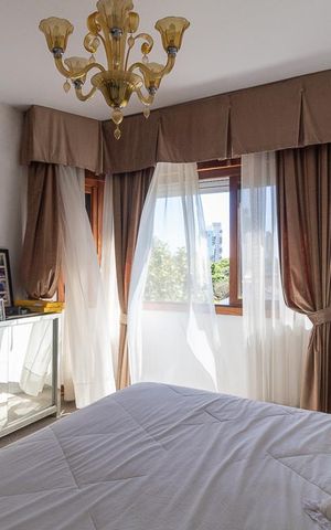 Apartamento à venda com 470m², 4 quartos e 4 vagas Apartamento à venda com 470m², 4 quartos e 4 vagasSuíte