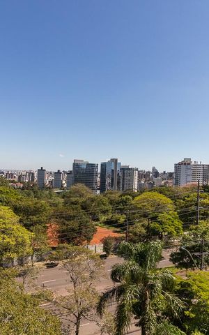Apartamento à venda com 470m², 4 quartos e 4 vagas Apartamento à venda com 470m², 4 quartos e 4 vagasVista