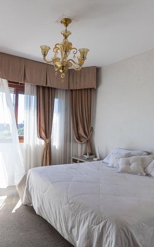 Apartamento à venda com 470m², 4 quartos e 4 vagas Apartamento à venda com 470m², 4 quartos e 4 vagasSuíte
