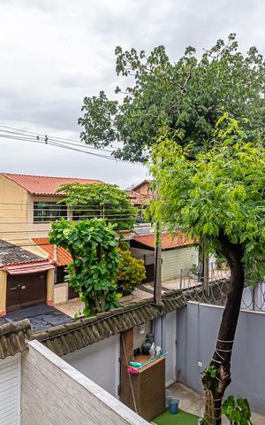 Casa à venda com 156m², 3 quartos e 1 vaga Casa à venda com 156m², 3 quartos e 1 vagaVista da Varanda do Quarto 3