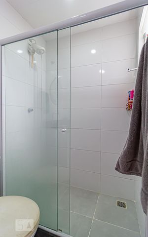 Casa à venda com 156m², 3 quartos e 1 vaga Casa à venda com 156m², 3 quartos e 1 vagaBanheiro Social 2