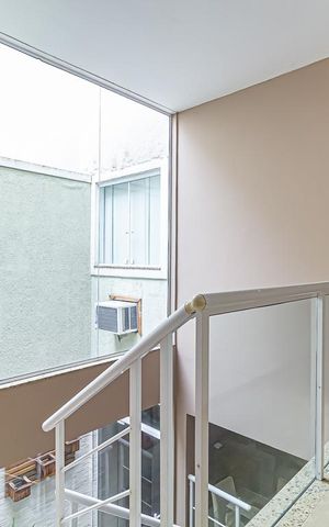 Casa à venda com 156m², 3 quartos e 1 vaga Casa à venda com 156m², 3 quartos e 1 vagaHall dos Quartos