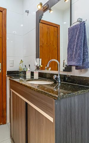 Casa à venda com 156m², 3 quartos e 1 vaga Casa à venda com 156m², 3 quartos e 1 vagaBanheiro Social 1