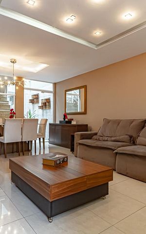 Casa à venda com 156m², 3 quartos e 1 vaga Casa à venda com 156m², 3 quartos e 1 vagaSala