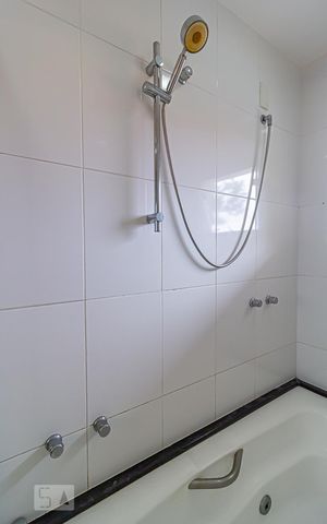 Casa à venda com 156m², 3 quartos e 1 vaga Casa à venda com 156m², 3 quartos e 1 vagaBanheiro da Suíte