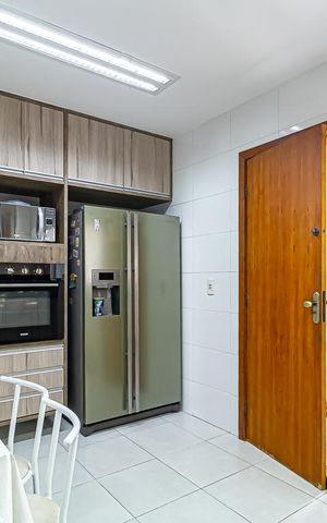 Casa à venda com 156m², 3 quartos e 1 vaga Casa à venda com 156m², 3 quartos e 1 vagaCozinha
