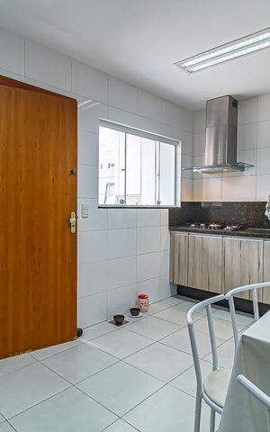 Casa à venda com 156m², 3 quartos e 1 vaga Casa à venda com 156m², 3 quartos e 1 vagaCozinha