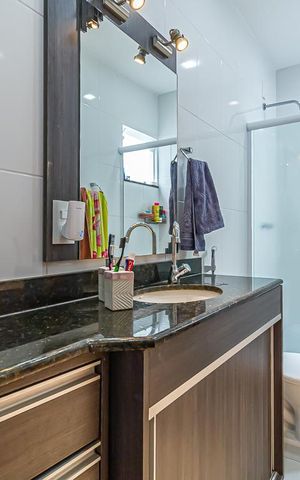 Casa à venda com 156m², 3 quartos e 1 vaga Casa à venda com 156m², 3 quartos e 1 vagaBanheiro Social 1