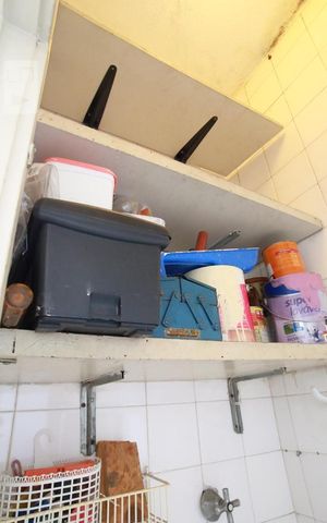 Apartamento para alugar com 70m², 2 quartos e sem vagaBanheiro de Serviço