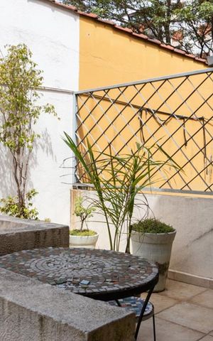 Casa à venda com 150m², 5 quartos e sem vagaÁrea externa