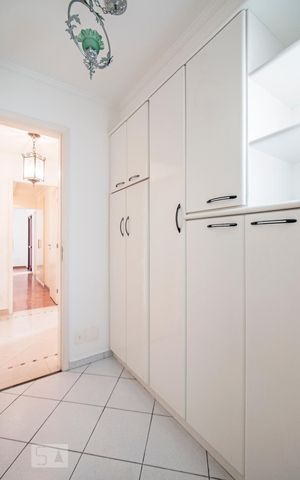 Apartamento à venda com 120m², 3 quartos e 2 vagas Apartamento à venda com 120m², 3 quartos e 2 vagasQuarto de Serviço / Dispensa