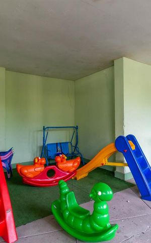 Apartamento à venda com 65m², 2 quartos e 1 vaga Apartamento à venda com 65m², 2 quartos e 1 vagaÁrea Comum - Playground