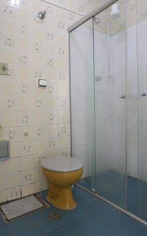 Apartamento para alugar com 95m², 3 quartos e sem vagaBanheiro