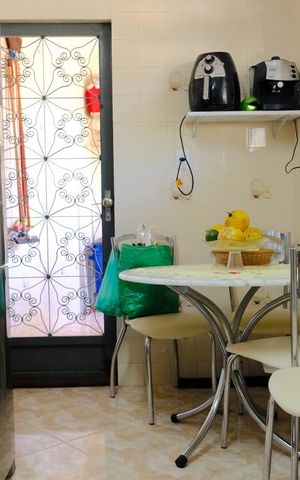 Casa à venda com 280m², 4 quartos e 2 vagasCozinha