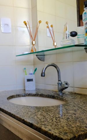 Casa à venda com 280m², 4 quartos e 2 vagasLavabo - primeiro andar