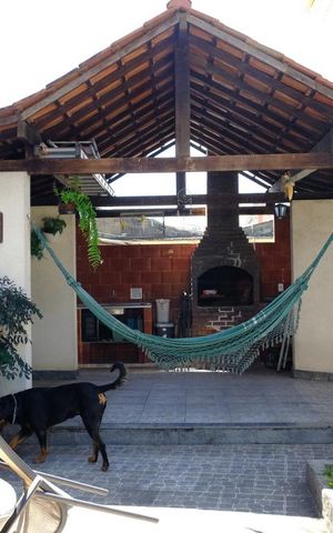 Casa à venda com 280m², 4 quartos e 2 vagasÁrea externa