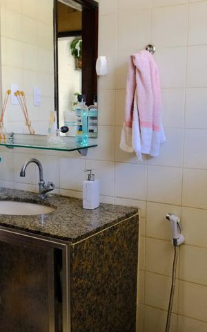 Casa à venda com 280m², 4 quartos e 2 vagasLavabo - primeiro andar