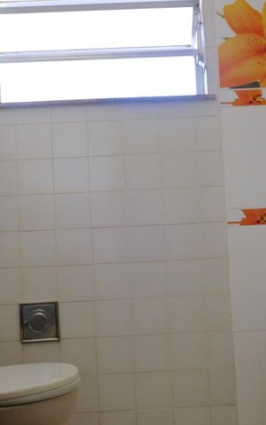 Casa à venda com 280m², 4 quartos e 2 vagasLavabo - primeiro andar